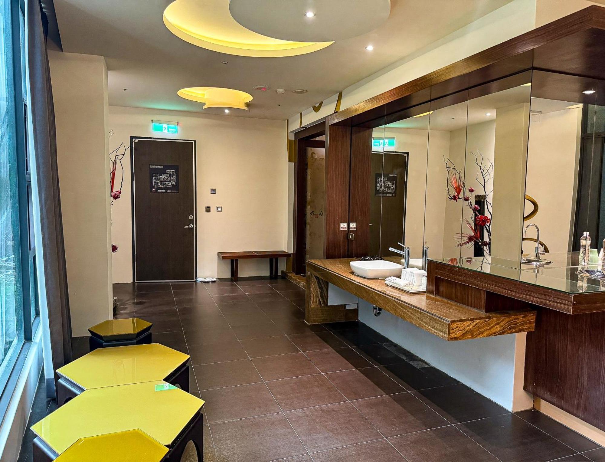 All-Ur Boutique Motel - Taichung Branch Exteriör bild
