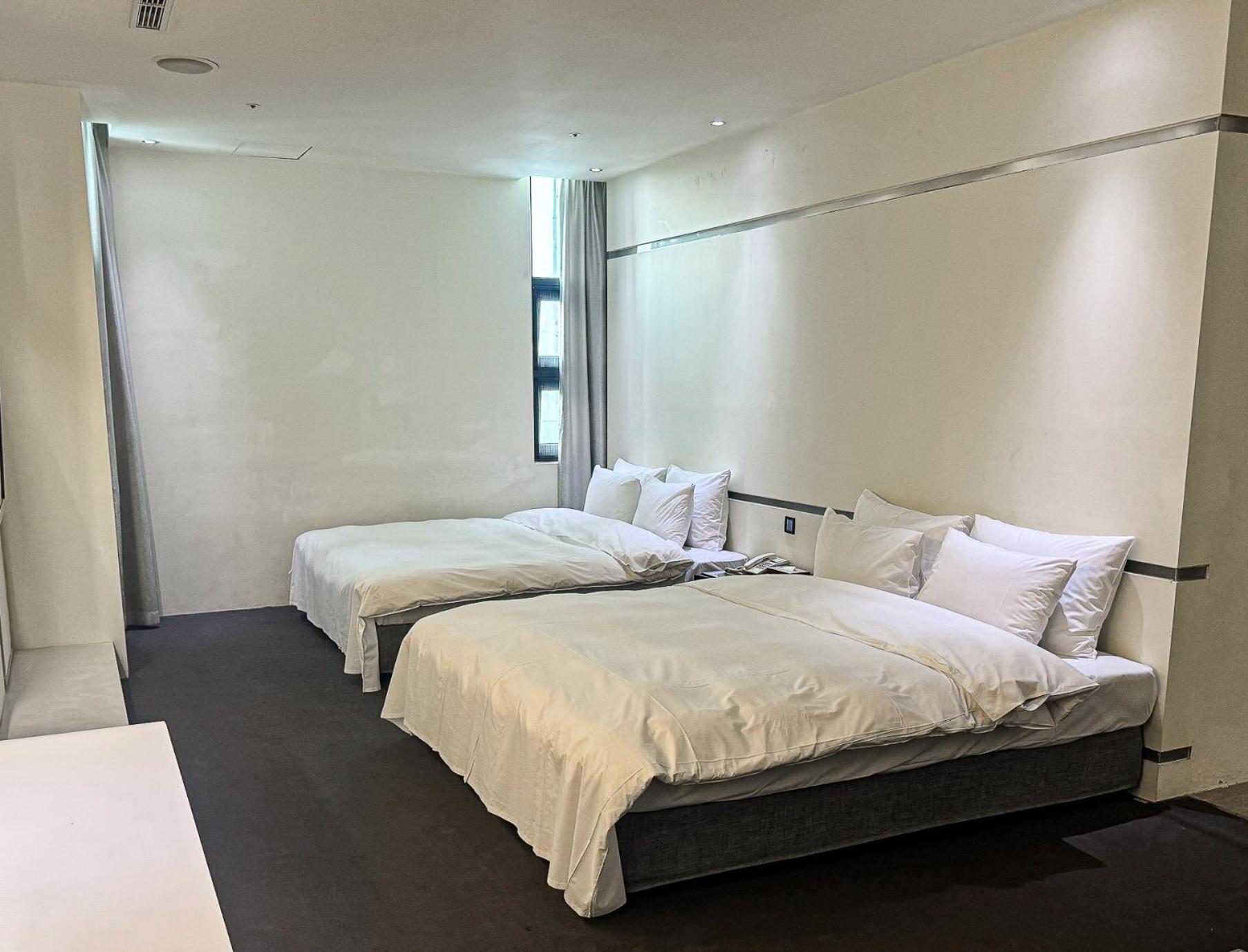 All-Ur Boutique Motel - Taichung Branch Exteriör bild