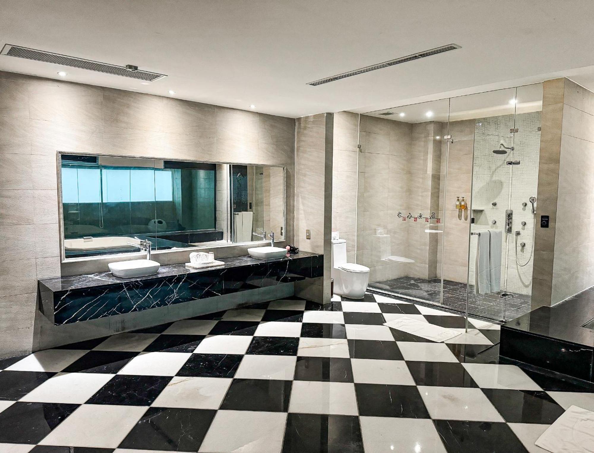 All-Ur Boutique Motel - Taichung Branch Exteriör bild