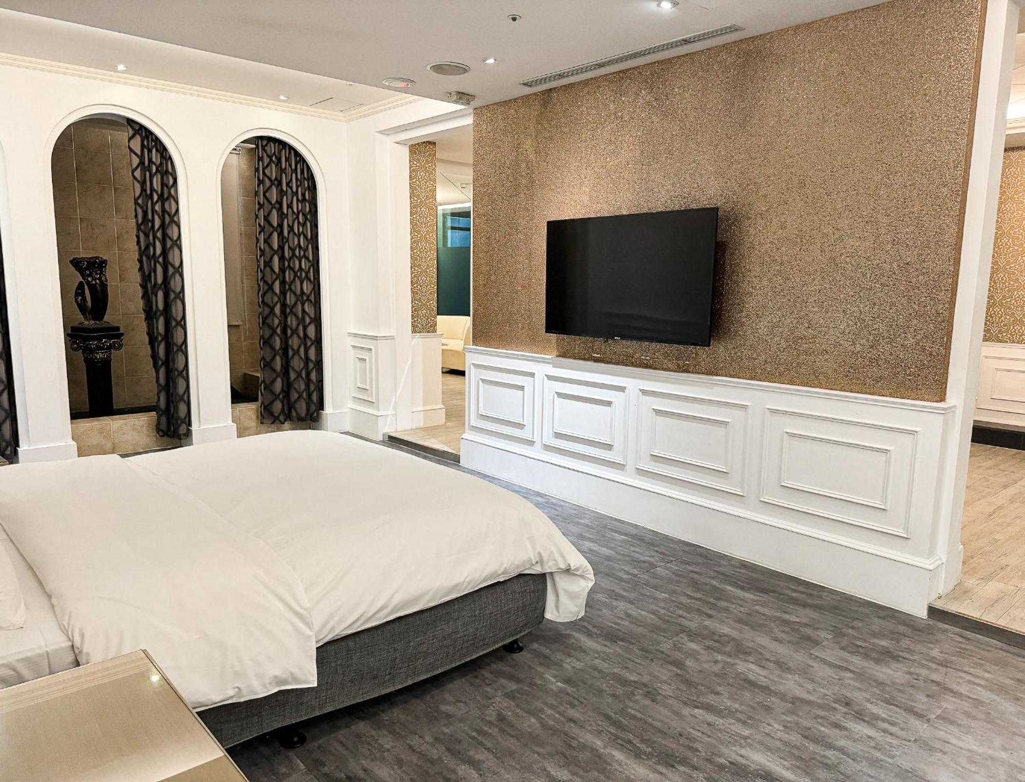 All-Ur Boutique Motel - Taichung Branch Exteriör bild