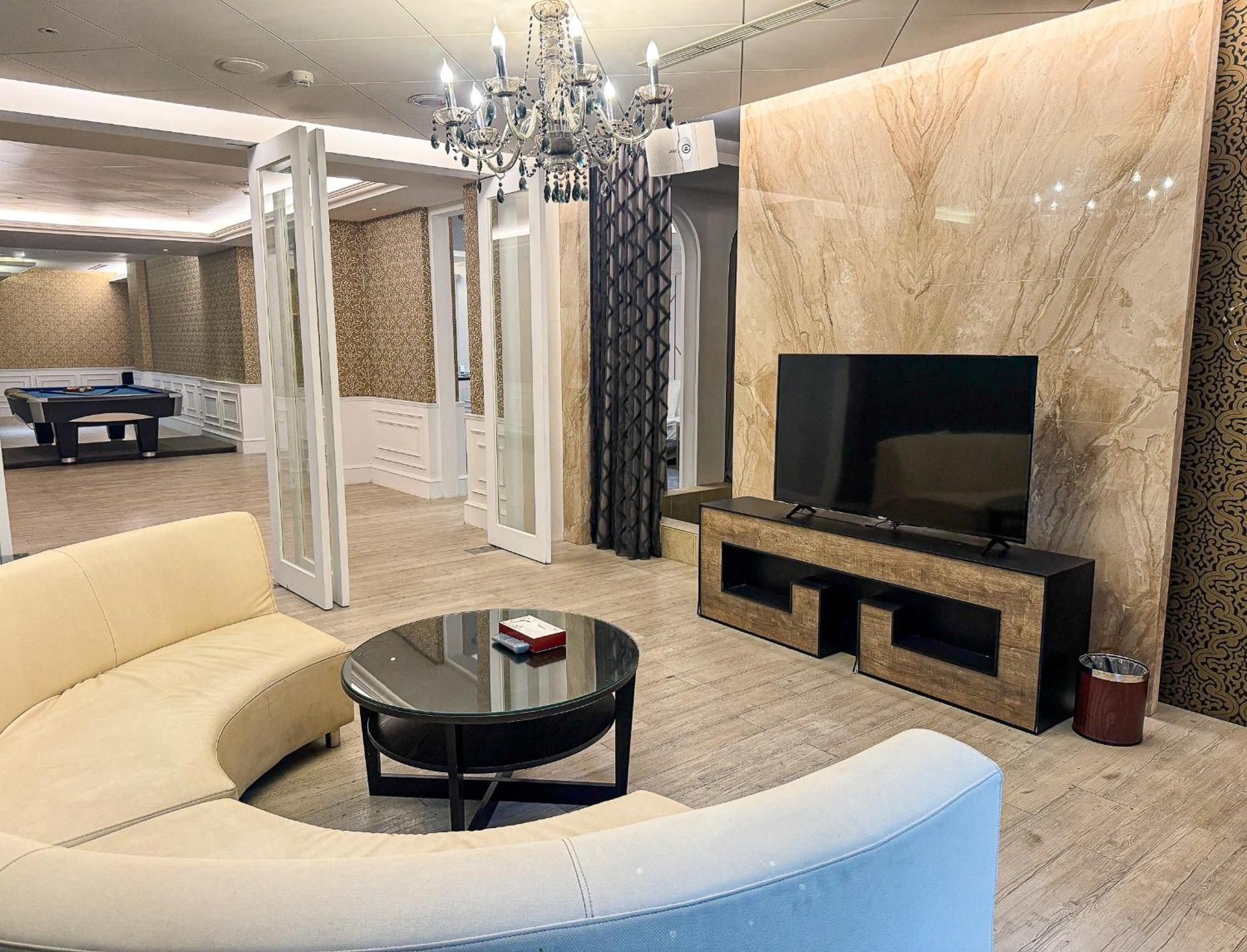 All-Ur Boutique Motel - Taichung Branch Exteriör bild