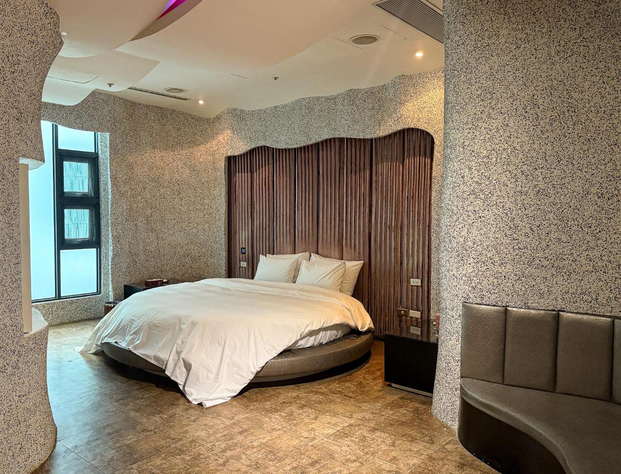 All-Ur Boutique Motel - Taichung Branch Exteriör bild
