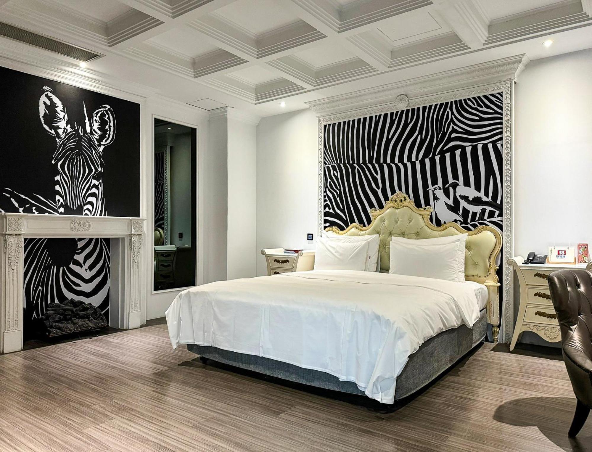 All-Ur Boutique Motel - Taichung Branch Exteriör bild