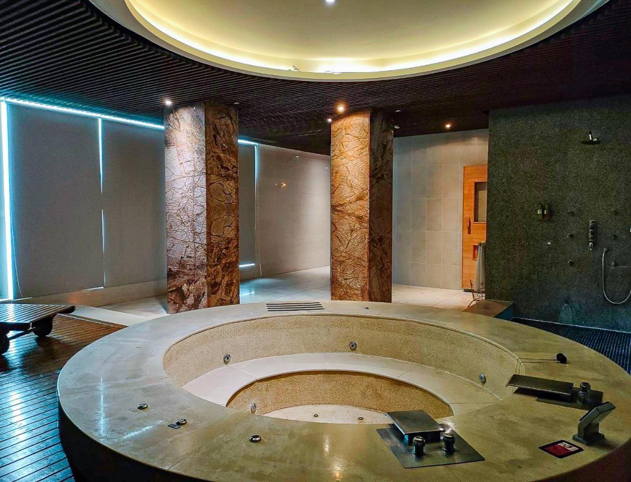 All-Ur Boutique Motel - Taichung Branch Exteriör bild