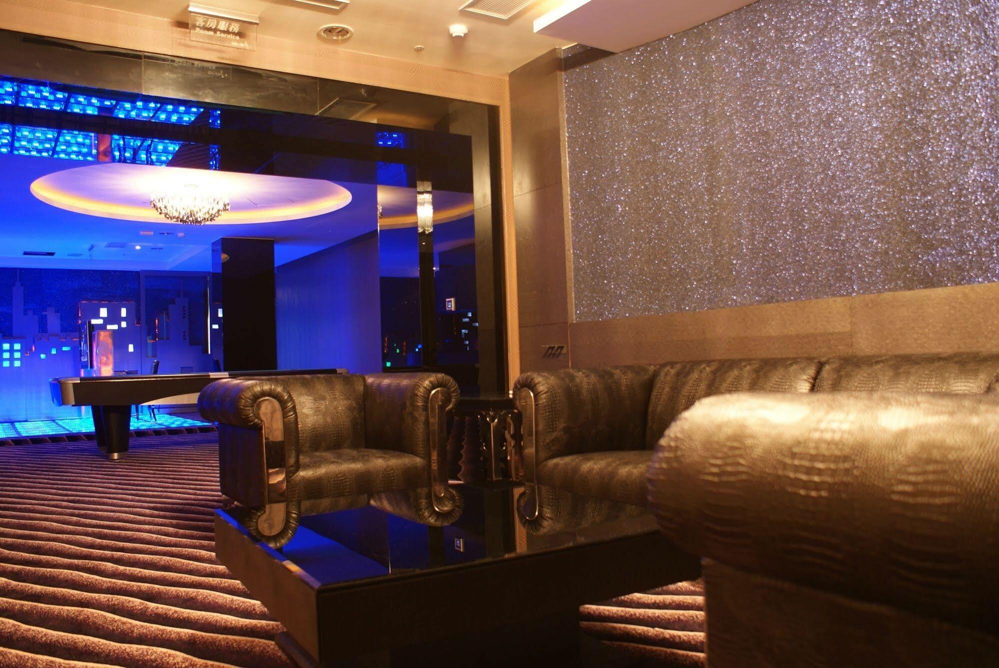 All-Ur Boutique Motel - Taichung Branch Exteriör bild